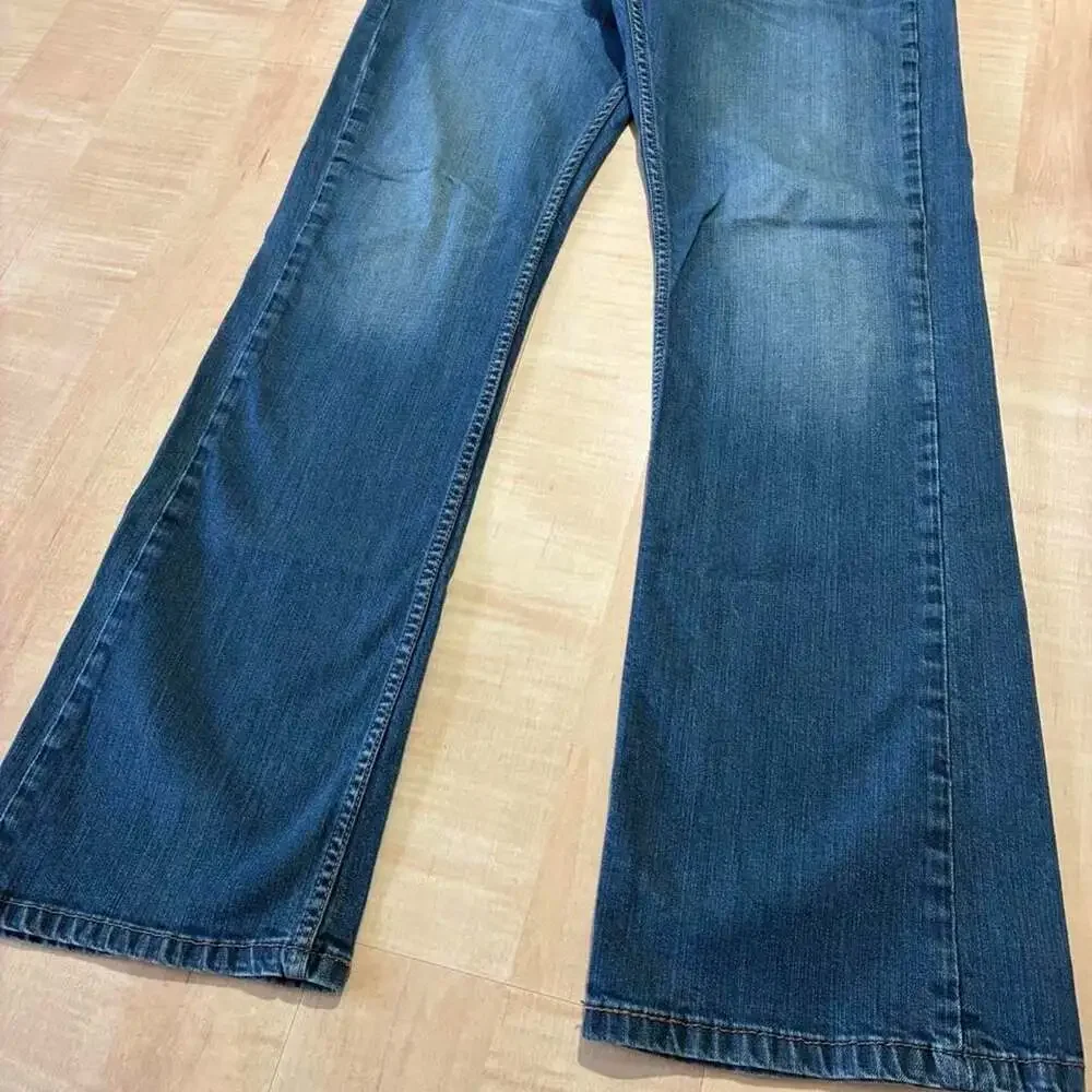 Levi's 527 Bootcut Medium Wash Jeans W34 L32